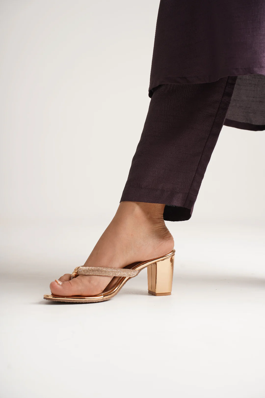 Jm Looks Embellished Thong Block Heel Sandals - Image 9