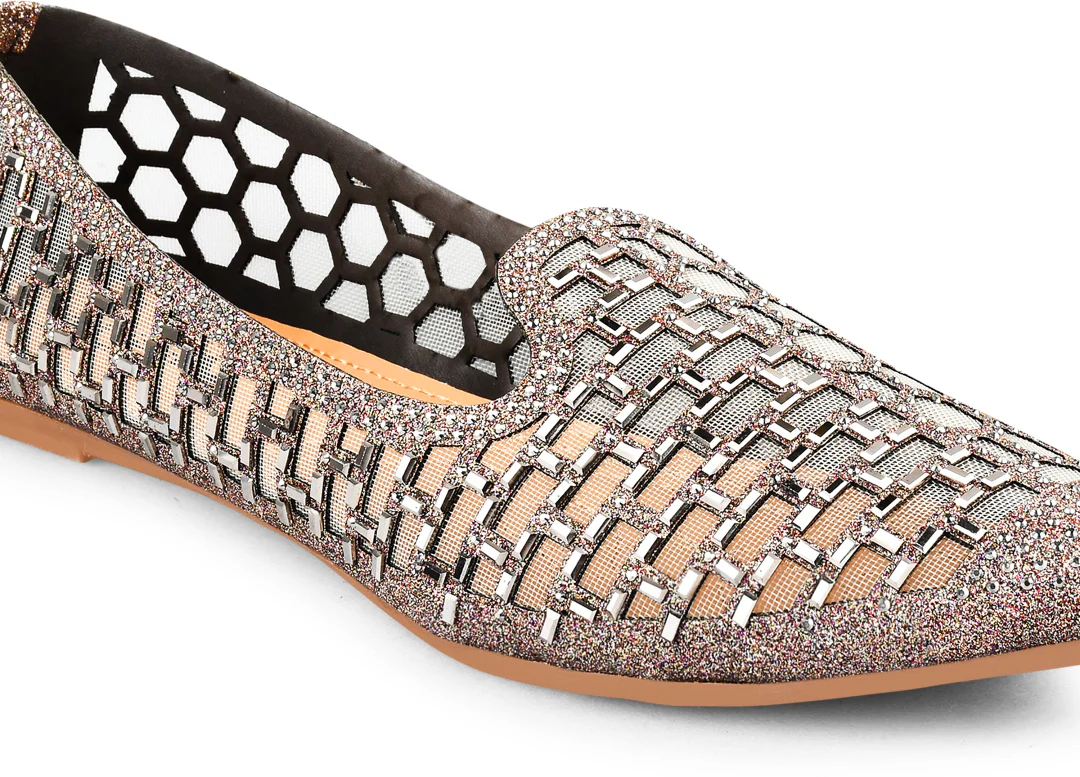 Embellished Round-Toe Jutti - Image 12