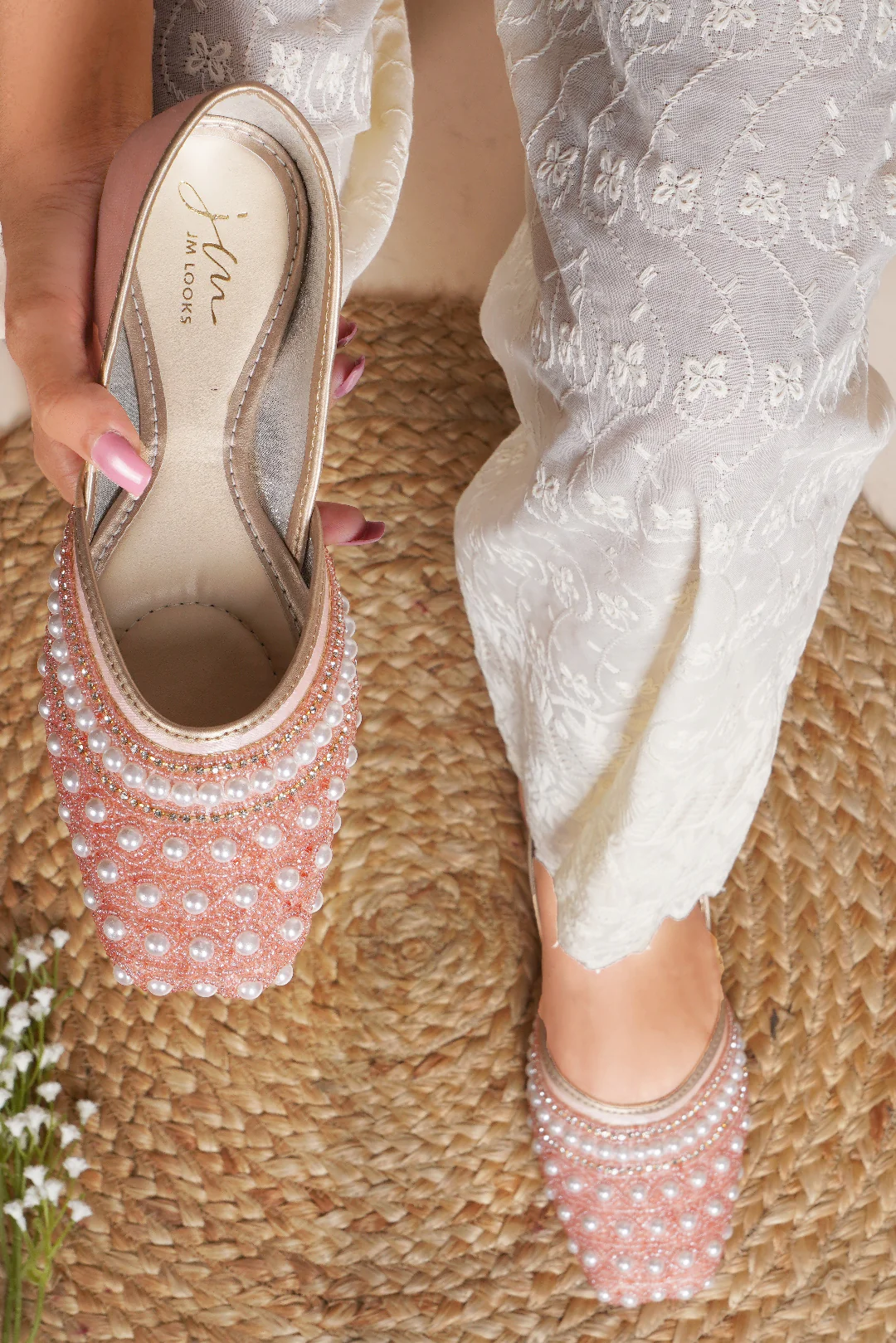 Ethnic Embellished Square Toe Jutti - Image 4