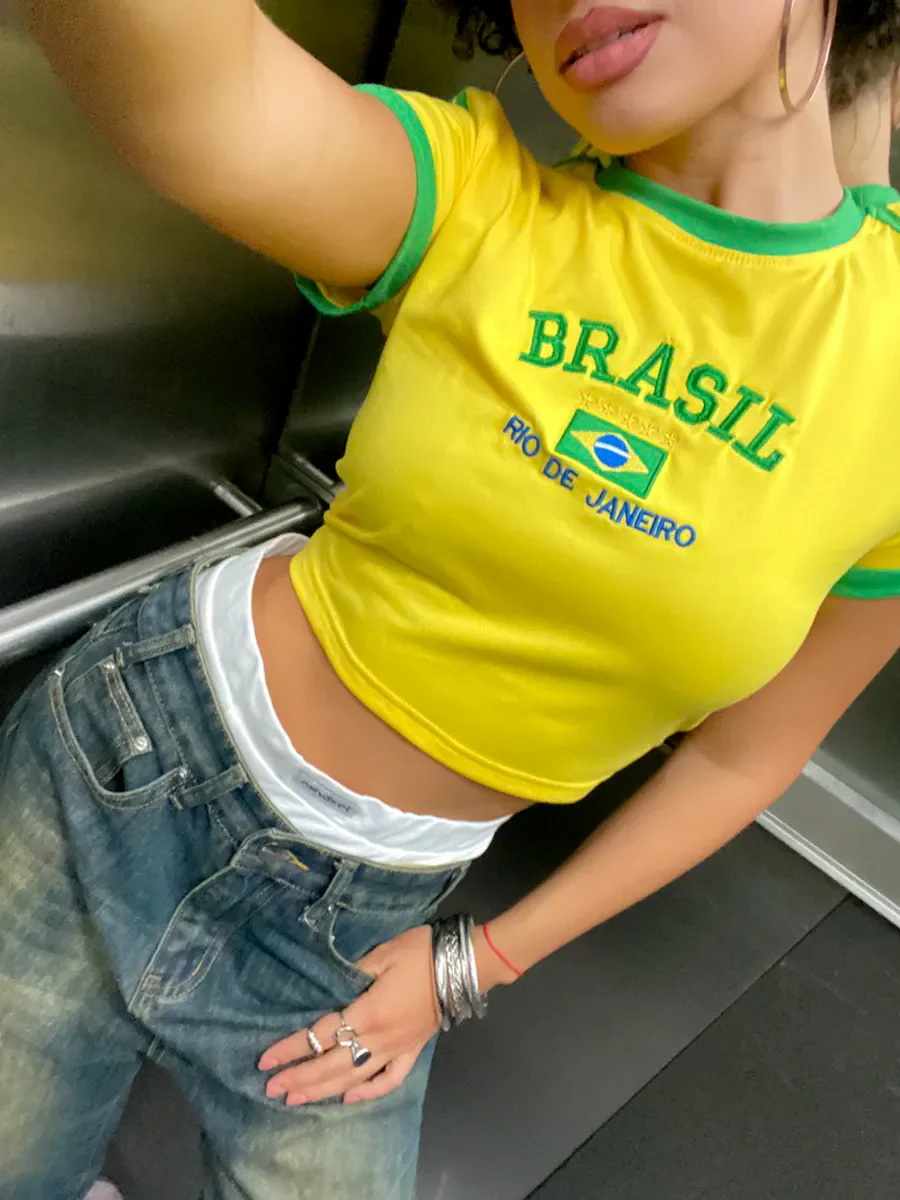 Fitted Cropped T-Shirt With Print - Image 11