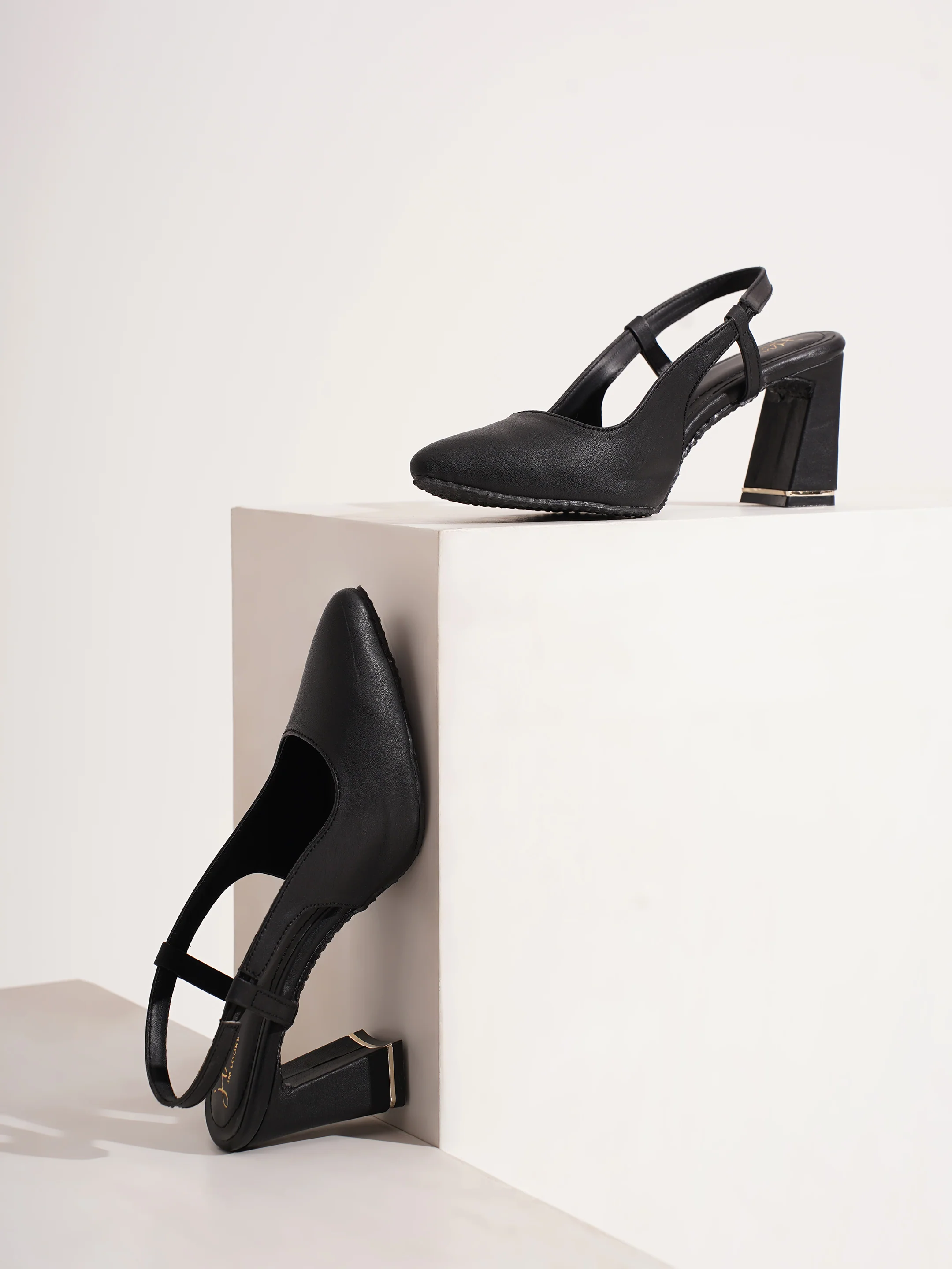 Slingback Block Heel Pumps with Pointed Toe - Image 4