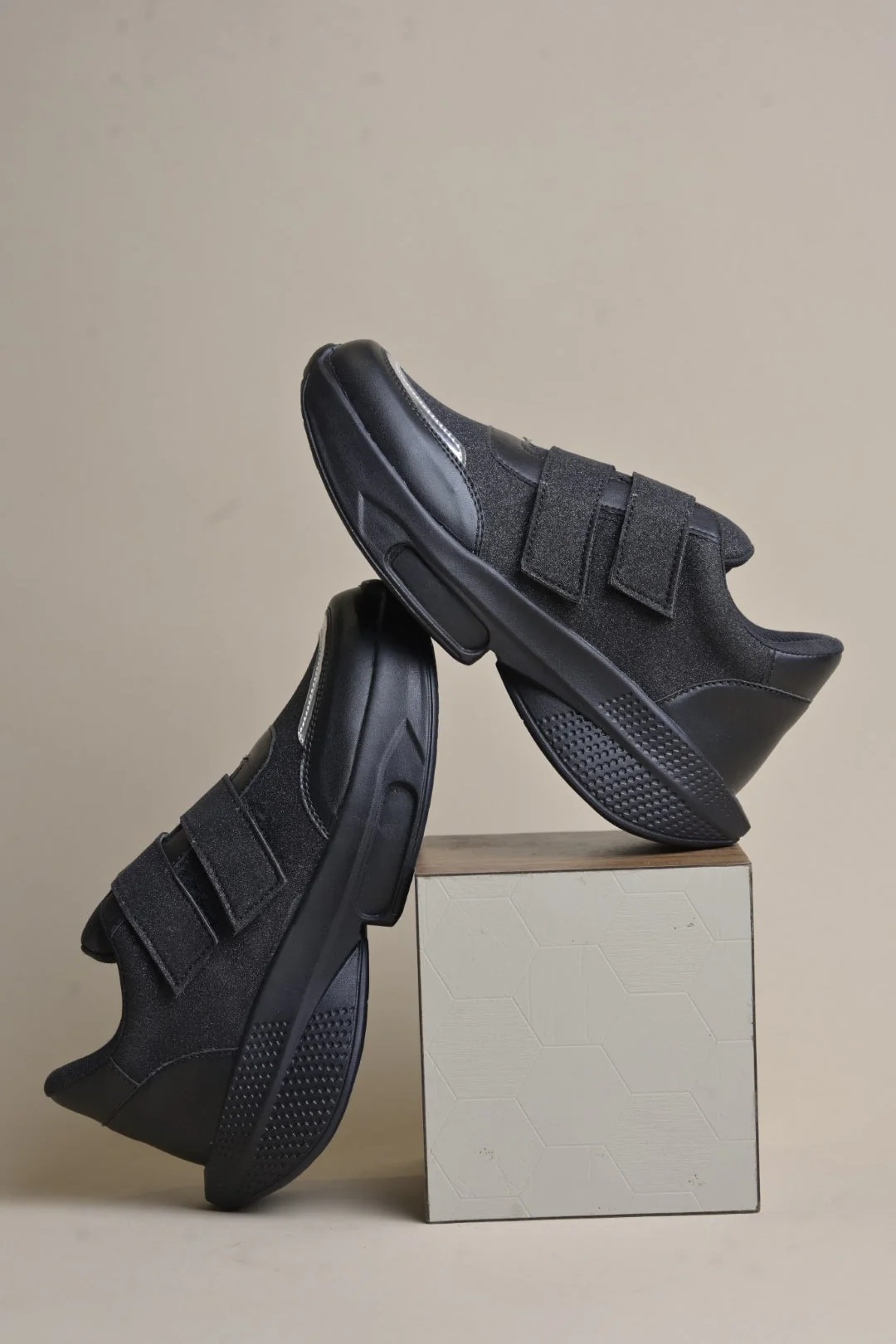 Jm Looks Glitter Strap Velcro Sneakers - Image 3